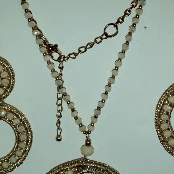 Necklace & Earring Set - Picture 5 of 8